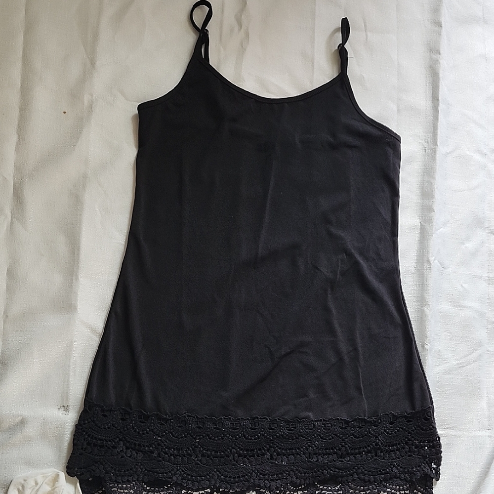 Chic Black Lace Hem Camisole